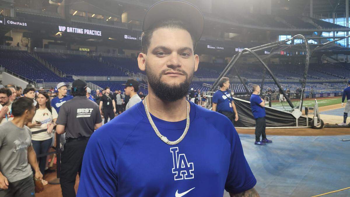 Dentro de un equipo que cuenta con una estrella en cada posición, el cubano Andy Pagés ha podido abrirse paso y convertirse en una pieza importante para los Dodgers. 