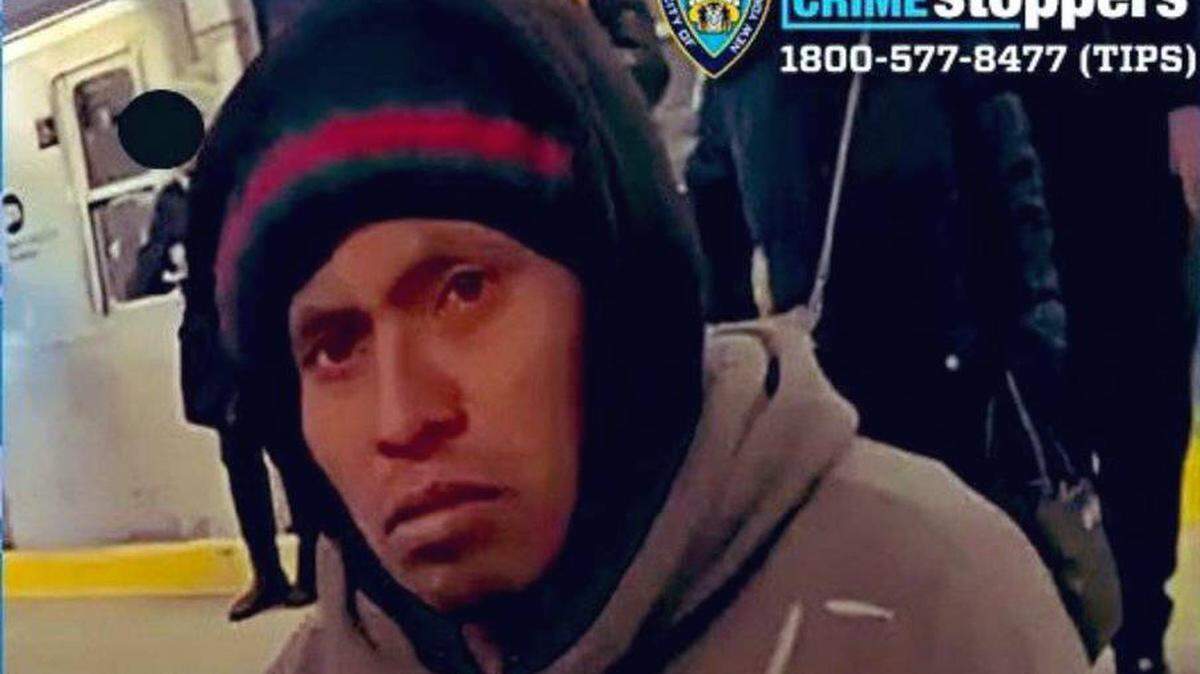 El sospechoso fue detenido en otra estación de metro de la ciudad.