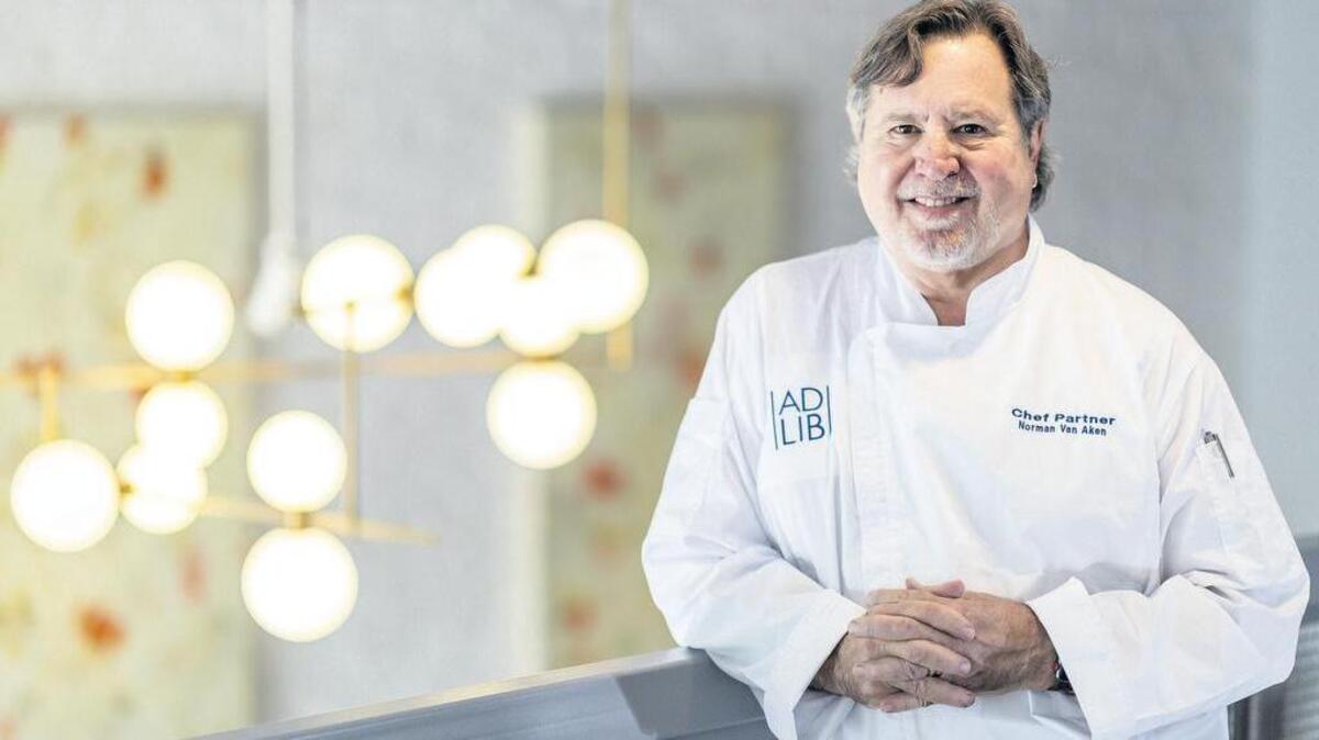 El chef Norman Van Aken retornó a Coral Gables al mando de la cocina de Ad Lib.