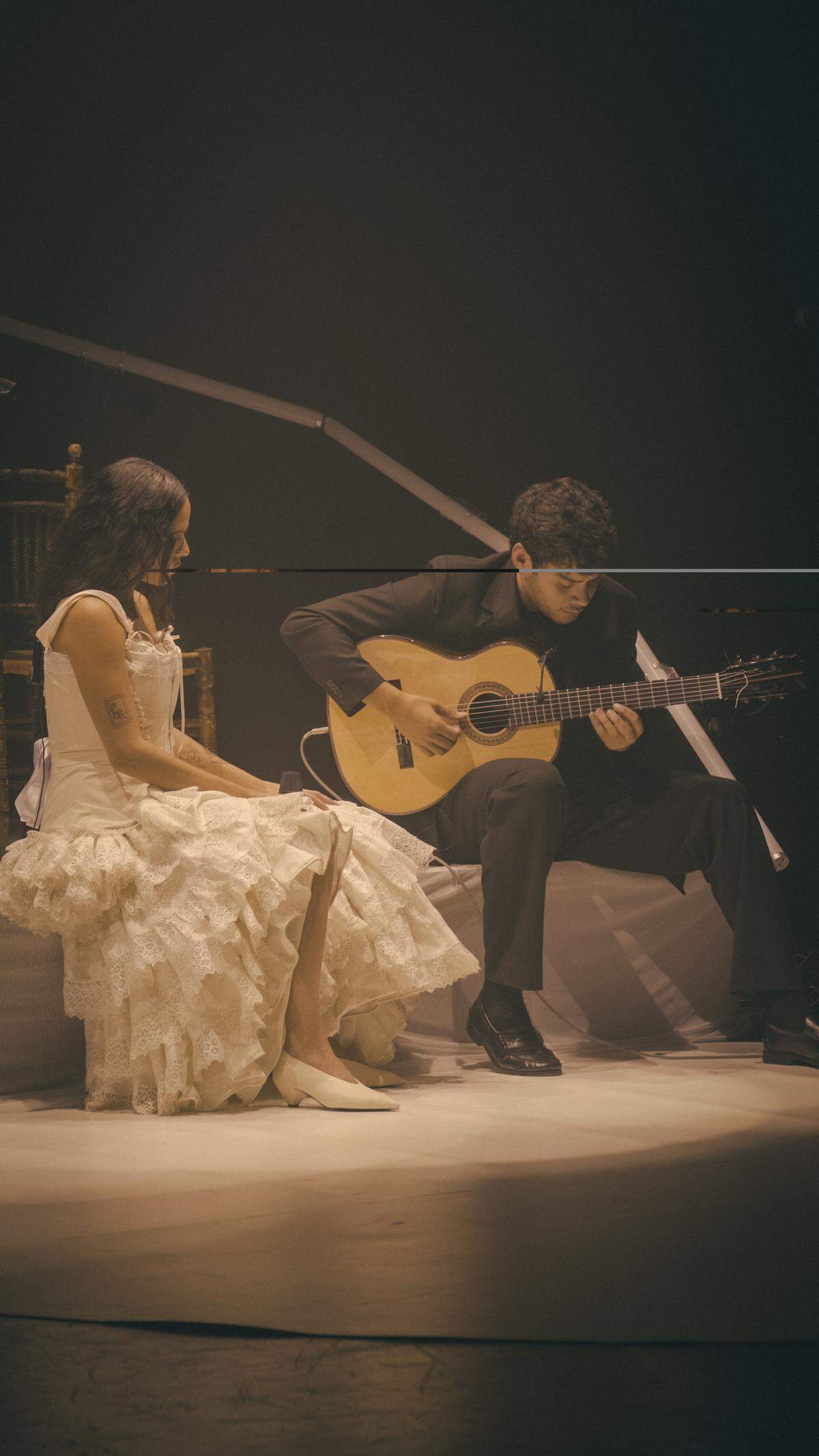Ángeles Toledano y el guitarrista Benito Bernal durante la apertura de la SUMA FLAMENCA 2025, en los Teatros del Canal (Madrid). 