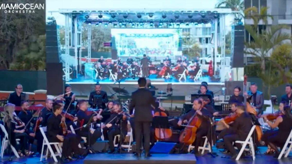 Miami Ocean Orchestra interpretará un medley de canciones alegóricas a las Fiestas de Fin de Año.