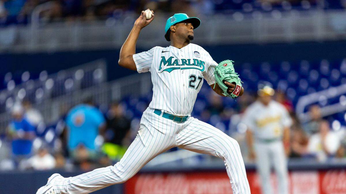 El abridor de los Marlins Edward Cabrera trabajó seis entradas y no permitió carreras a los Atléticos de Oakland, en el partido celebrado el 2 de junio de 2023 en Miami.
