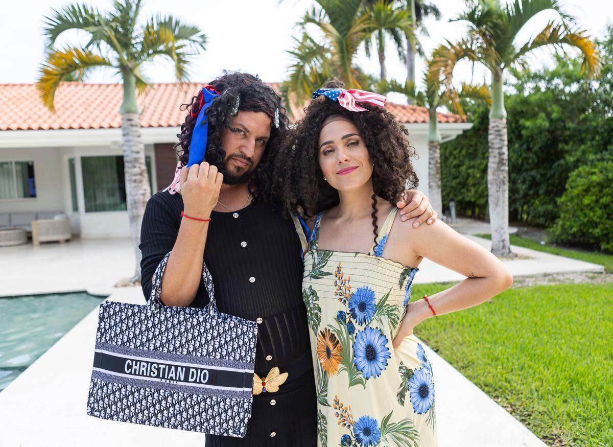 Yoyi y Amy de las Mercedes se han robado el corazón de la comunidad cubana.
