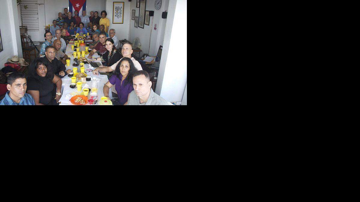 Reunión de Espacio Abierto de la sociedad civil cubana. (14ymedio)