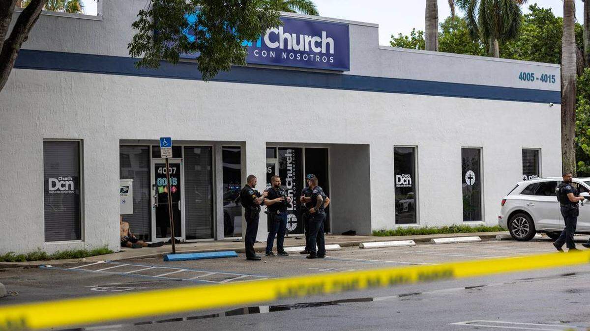 Tiroteo en el noroeste del Condado Miami-Dade, deja como saldo tres personas baleadas y una muerta.