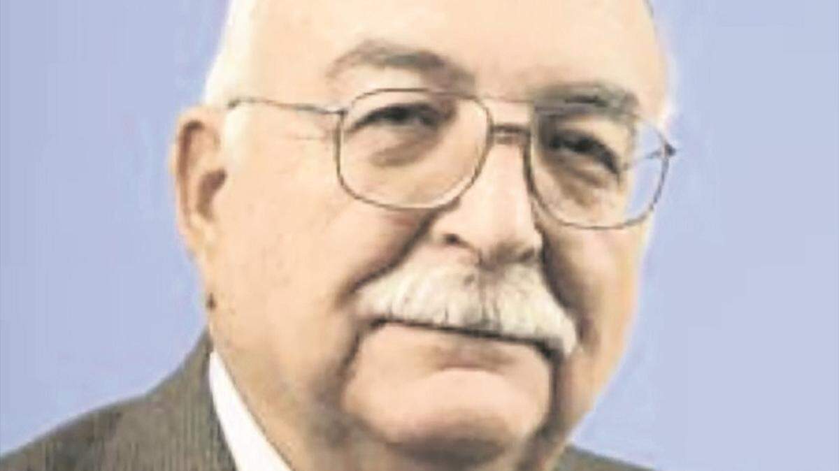 Juan R. Torruella, un innovador juez federal hispano de Nueva Inglaterra que defendió los derechos de sus compatriotas puertorriqueños y, en un caso reciente, se unió a la decisión de anular la pena de muerte impuesta al terrorista del Maratón de Boston, murió el lunes en San Juan. Tenía 87 años.