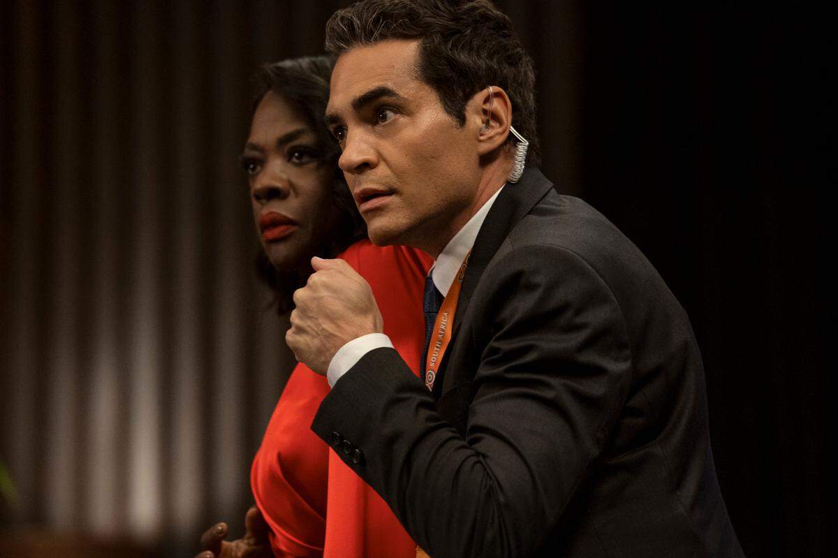 Viola Davis and Ramón Rodríguez in G20. (Photo Credit Ilze Kitshoff/Prime Video).  © Amazon Content Services LLC