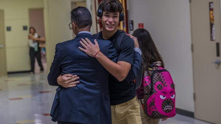 Las escuelas públicas de Miami-Dade pierden 15,000 estudiantes