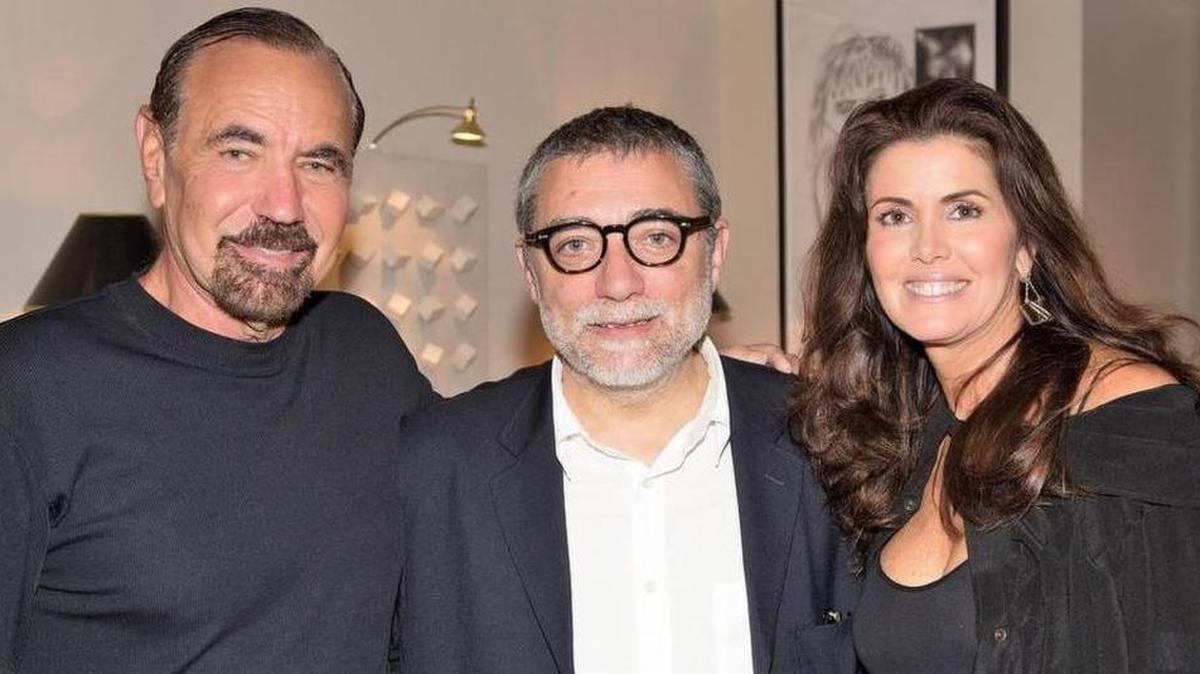 Jorge Pérez, el escultor español, Jaume Plensa, y Darlene Boytell Pérez.