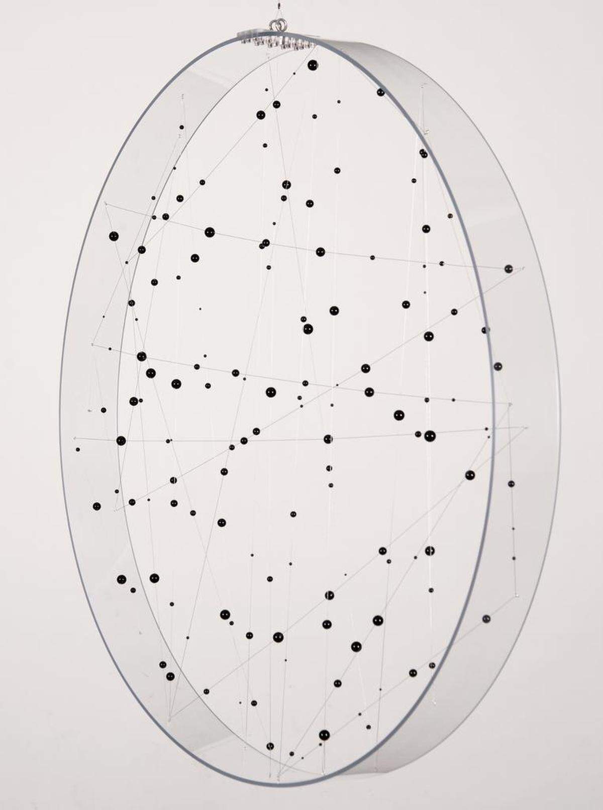 ‘Neutrino Ring 1’, 2021, alambre de acero en aro de policarbonato.