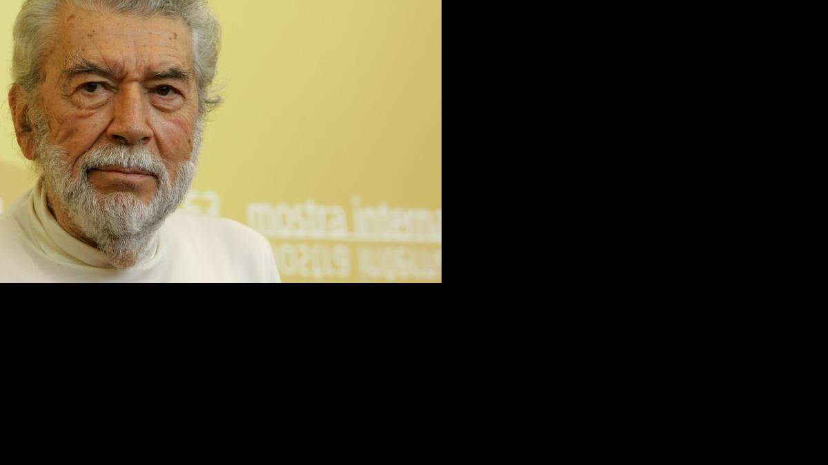 
Alain Robbe-Grillet.
