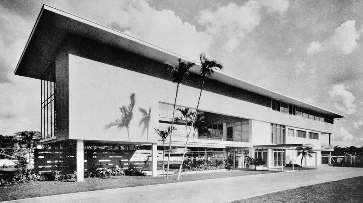 Residencia de José Noval Cueto, de los aruitectos Silverio Bosch y Mario Romañach, Reparto Country Club (1949), La Habana.