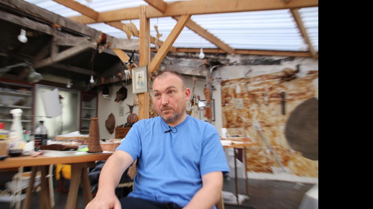 
El artista Miquel Barceló en su estudio de París. 
