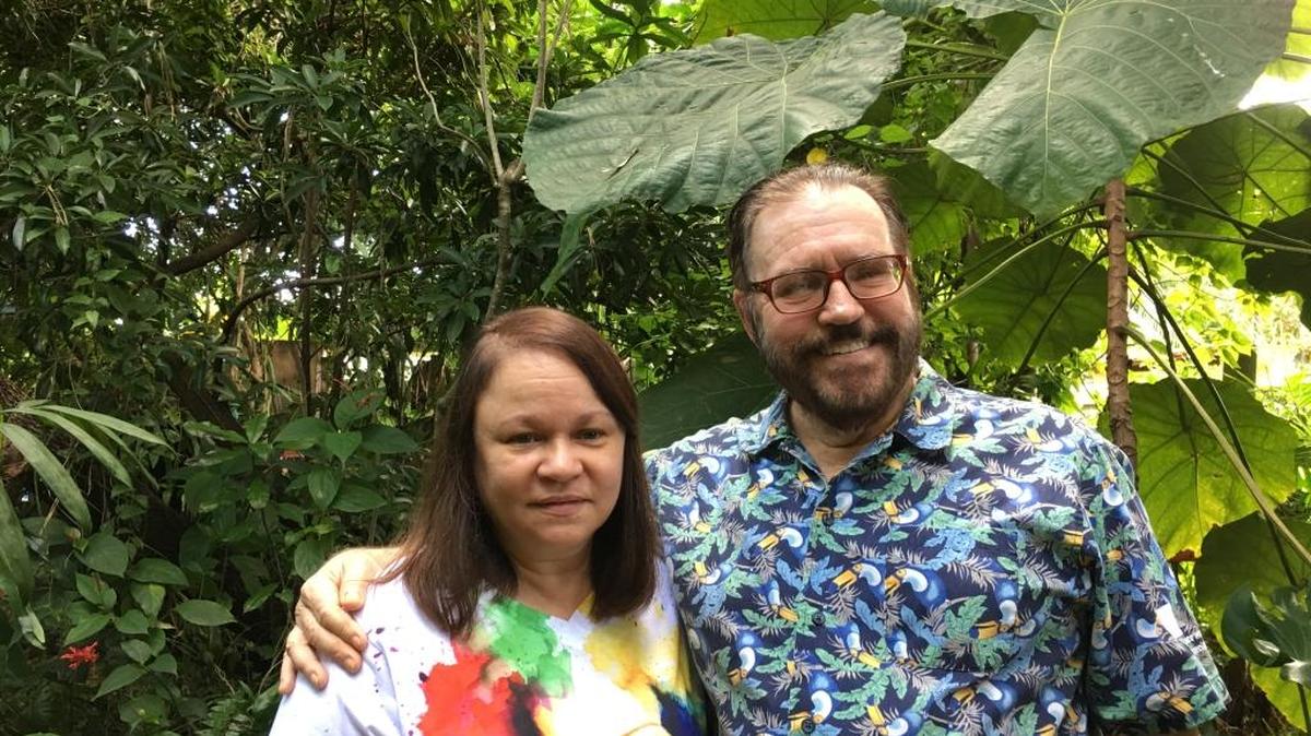 Zoé Valdés junto a Daniel Fernández.