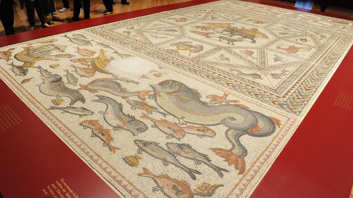 Un detalle del mosaico romano del siglo III después de Cristo, excavado en Lod, Israel, que se exhibe el Museo Frost de la Universidad Internacional de la Florida.
