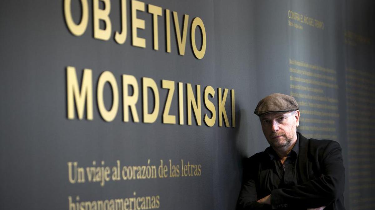 El fotógrafo argentino Daniel Mordzinski inauguró en San Juan (Puerto Rico) la muestra ‘Objetivo Mordzinski. Un viaje al corazón de la literatura hispanoamericana’.