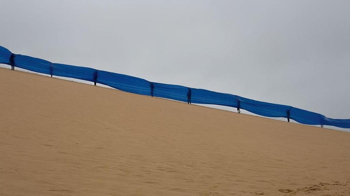 Detalle de ‘El fin del mar’, 2017, de Miguel Braceli. Lomas de Arena, Santa Cruz, Bolivia. Fotografía sobre papel 15.5 x 23.6 pulgadas, Edición: 5 + 2 P/A.