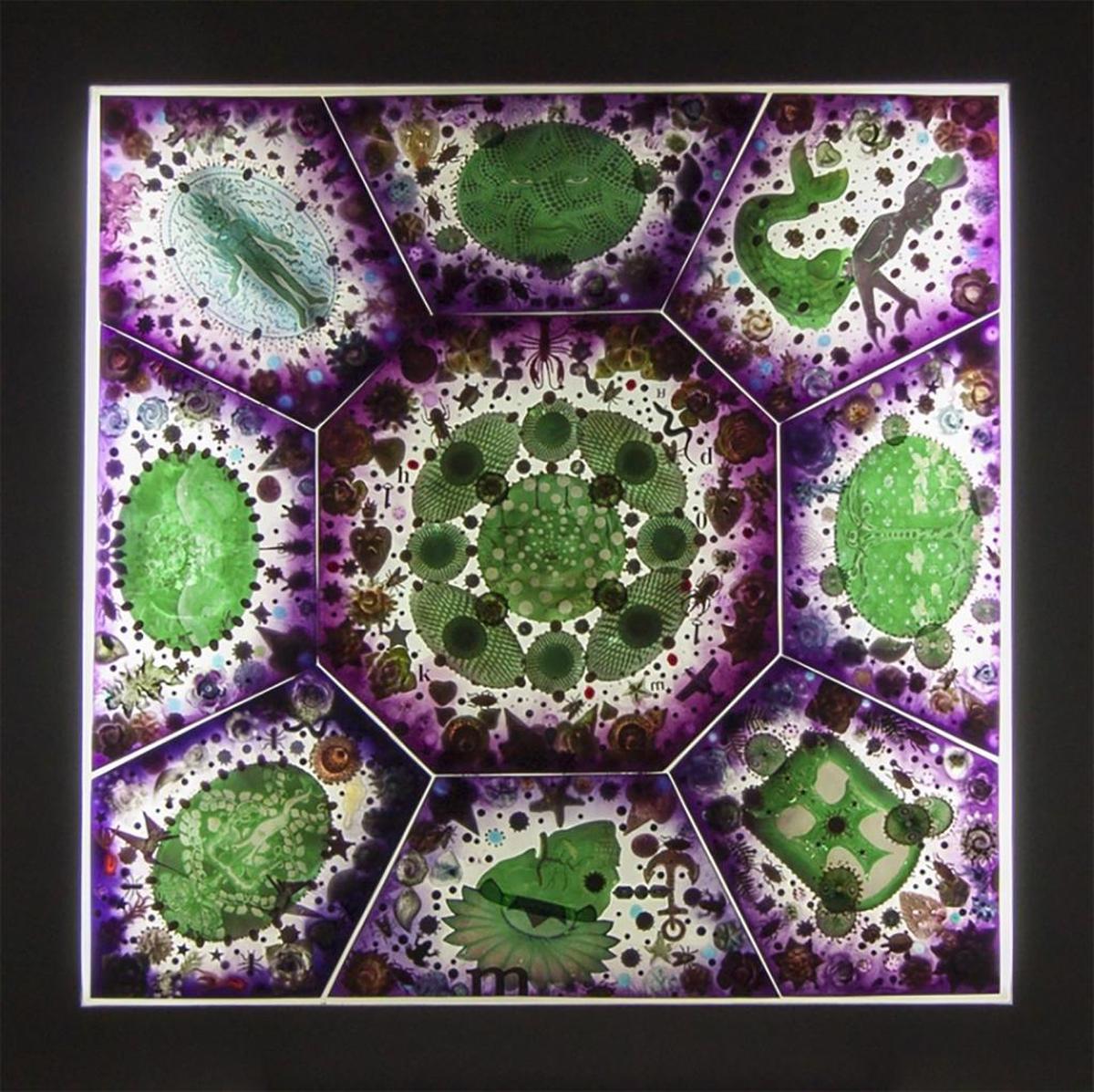 ‘Memory 3’, con luz incorporada, medio mixto, 58 x 58 pulgadas.