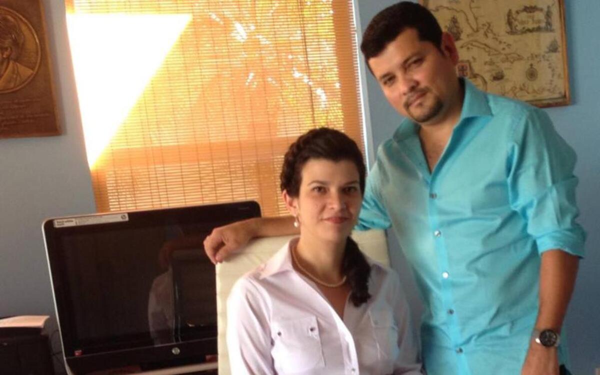 Greity González y Dago Sasiga, fundadores de La Pereza Ediciones, una editorial que desde Miami difunde buena literatura en español al resto de Estados Unidos.