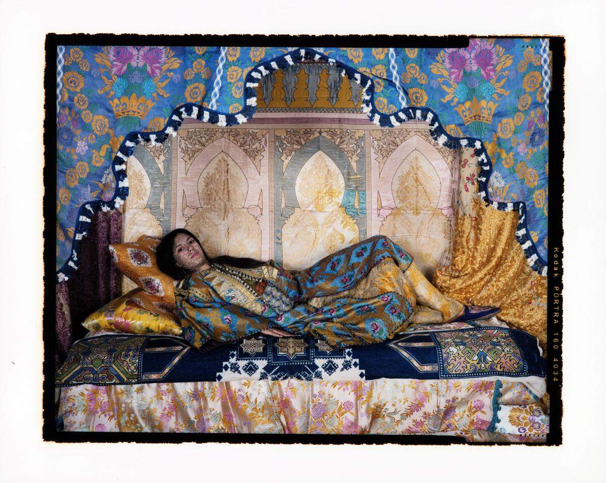 Lalla Essaydi, Harem Revisited #45, 2013. Regalo de Steven E. y Phyllis Gross, a FIU 2021