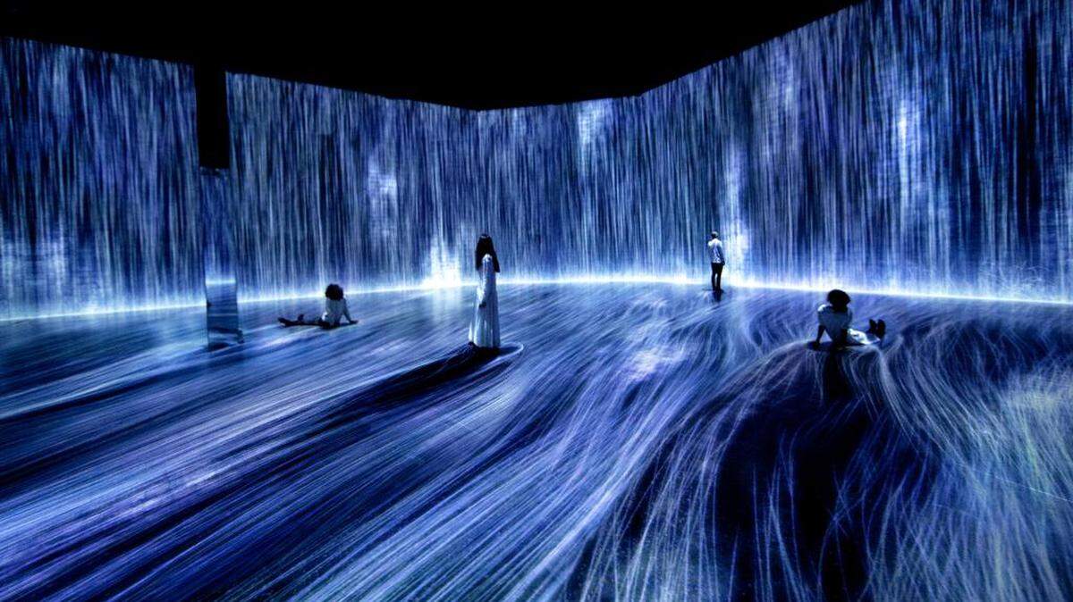 Instalación ‘Every Wall is a Door’, Superblue Miami, 2021. ‘Universe of Water Particles, Transcending Boundaries’, 2017, de teamLab. Sonido: Hideaki Takahashi.