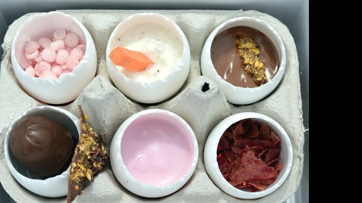 
Seis aperitivos repletos de vitaminas y minerales; algunos son especialmente adecuados para niños, mayores y deportistas; otros ayudan a prevenir el sobrepeso, pero todos son nutritivos y bajos en calorías.
