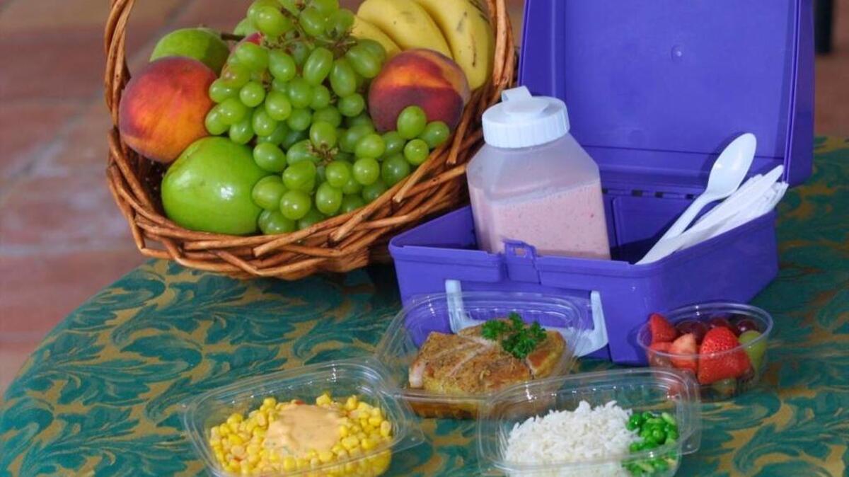Crea opciones saludables para la lonchera de tus niños es parte de su educación y de su salud. Aquí algunas opciones saludables.