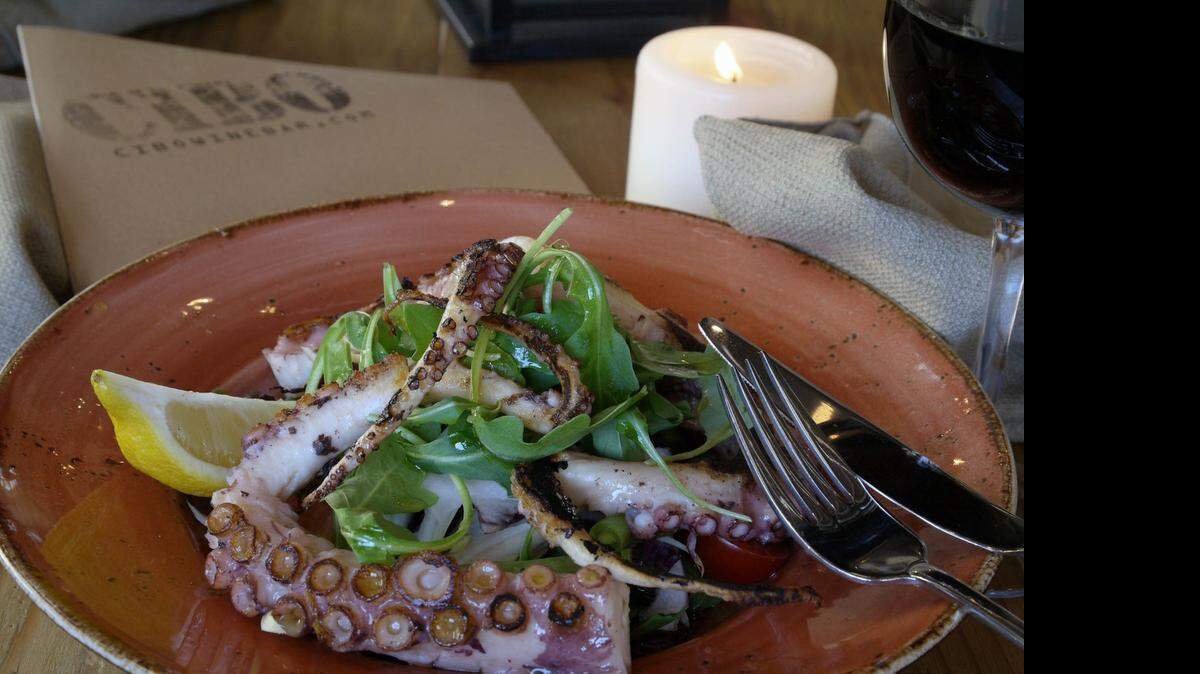 
Ensalada de pulpo, receta del chef Massimo Giannattasio de Cibo Wine Bar, en South Beach.
