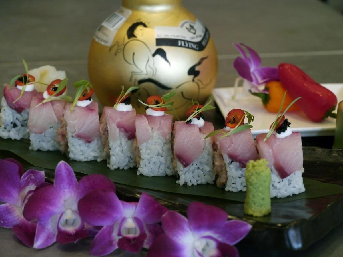 Miami Heat Roll, en NaiYaRa, especializado en comida tailandesa y japonesa en Miami Beach.