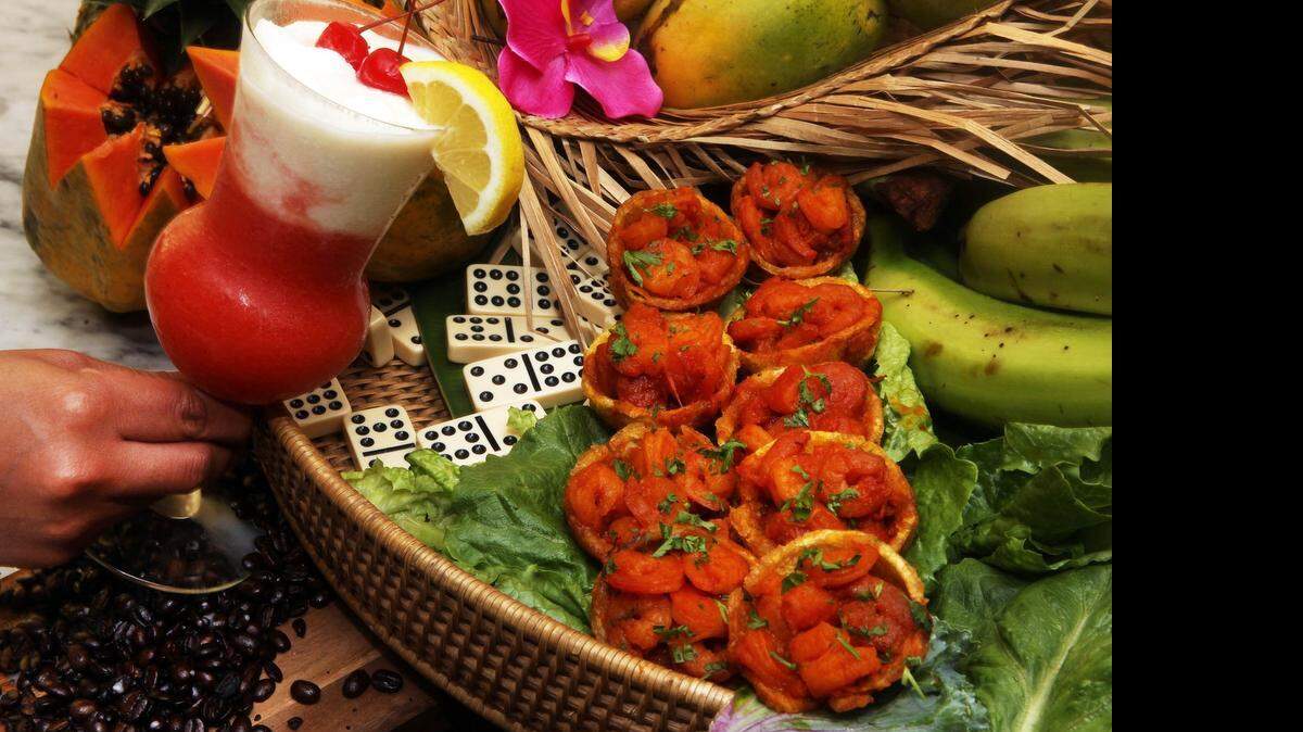 
Tostones rellenos con camarones enchilados en Larios on the Beach.
