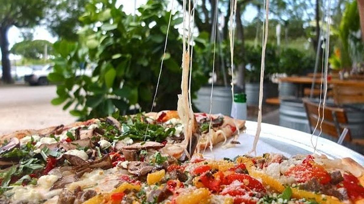 Deliciosa pizza de Andiamo.
