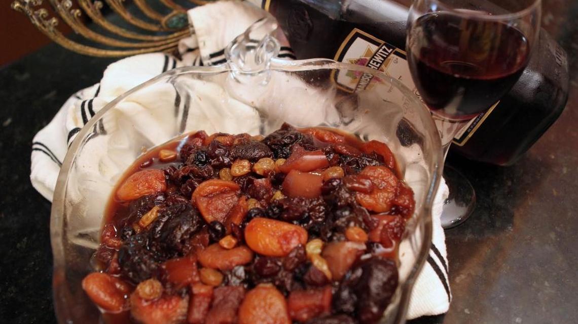 Compota de frutas secas.