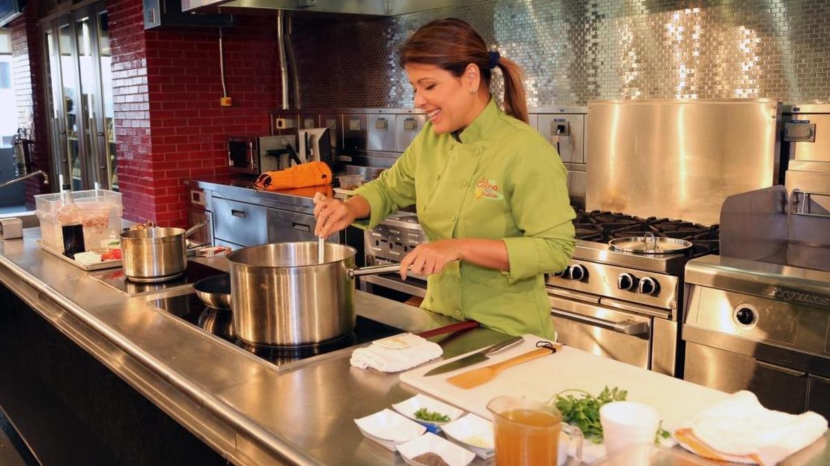 La chef Doreen Colondres da sus consejos para la cena de Fin de Año.