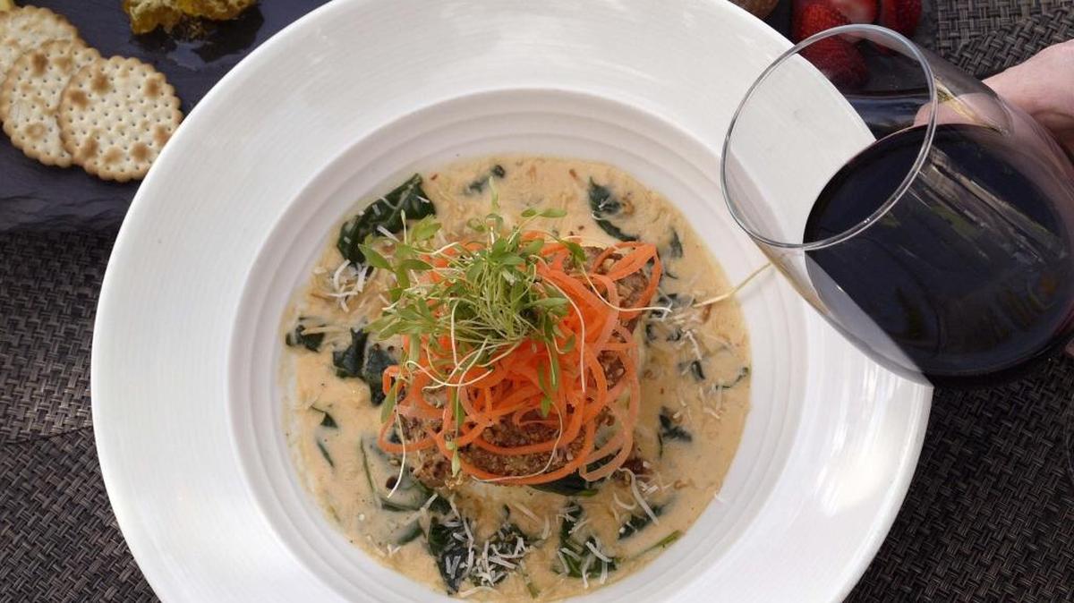 Puedes tostar los ‘cashews’ y agregarlos a una ensalada, invitarlos a una salsa, sopa, pesto, guiso, chaufa o salteado.