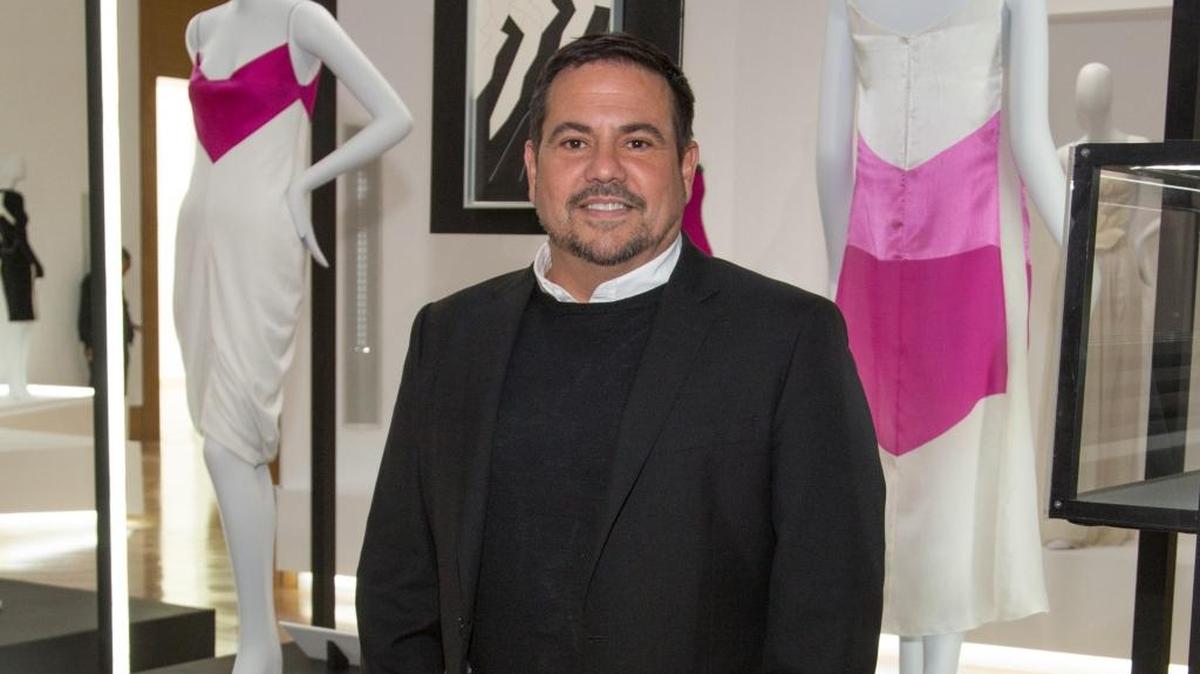 El diseñador Narciso Rodríguez durante su exhibición en el Frost Museum de la Florida International University.