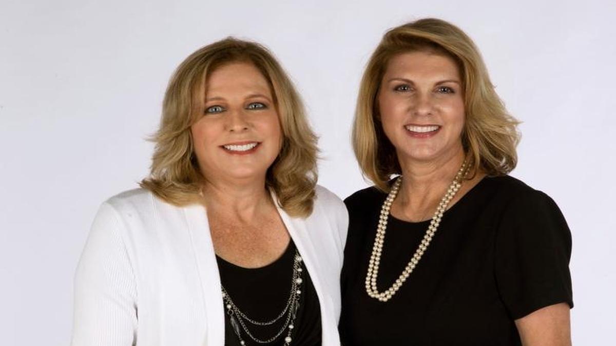 
MYRIAM MÁRQUEZ, Directora Ejecutiva, el Nuevo Herald y ALEXANDRA VILLOCH, Presidente de Miami Herald Media Company.

