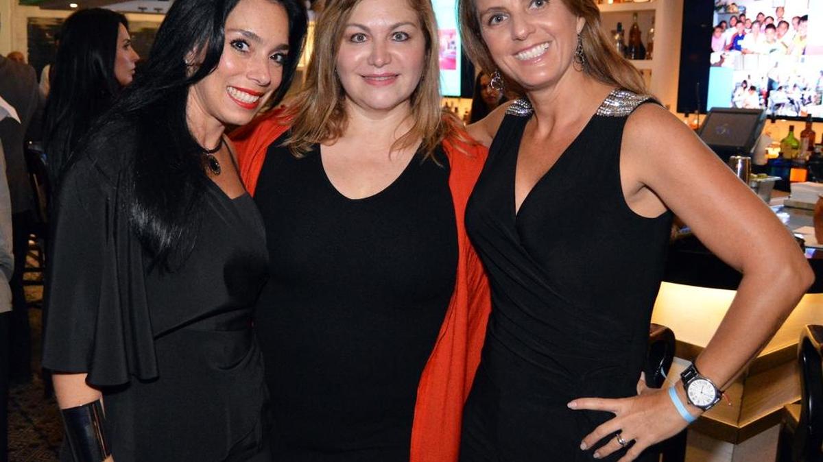 Fabiola Carballo, Carmen Richards y Claudia Fernández