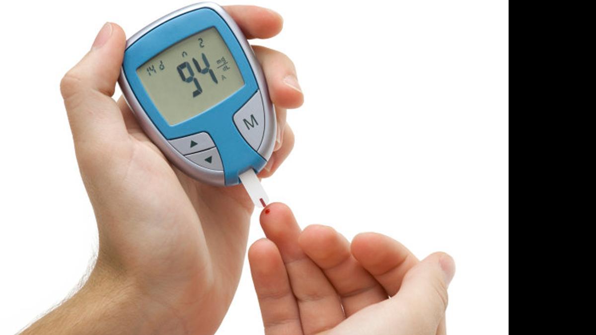 
De acuerdo con diversos estudios, el vinagre de manzana aporta numerosos beneficios a personas que padecen diabetes tipo 2. 
