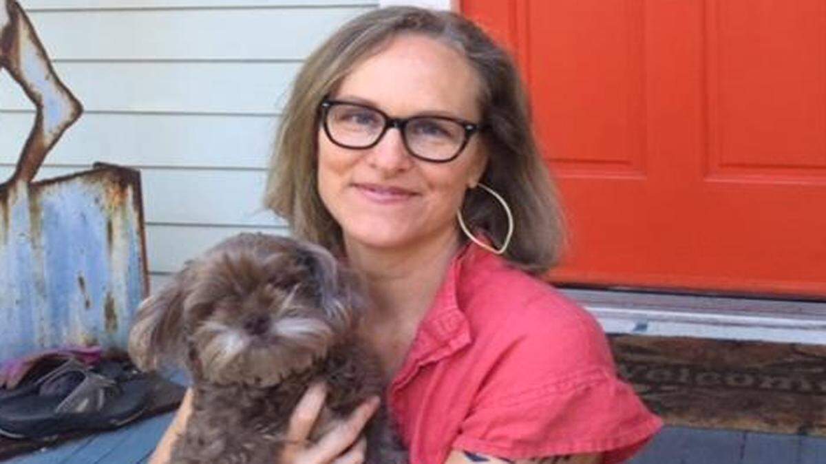 
Candace Estep fue sometida a una cirugía por el Dr. James Coffey, electrofisiólogo cardíaco de la Universidad de Miami, para corregir los latidos irregulares del corazón. 
