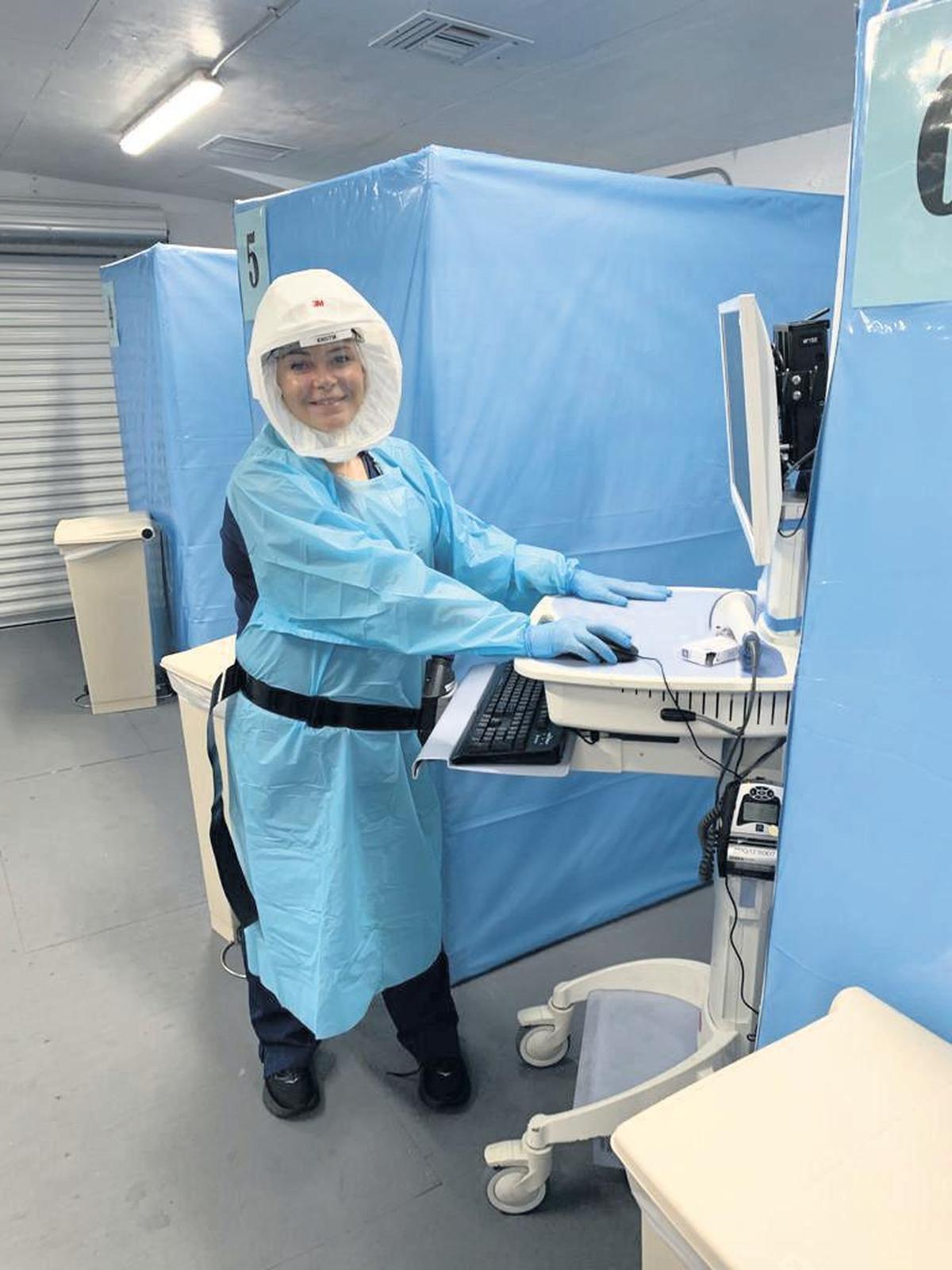 Kristin Percival Schmalz&nbsp;trabaja en la sala de emergencias del Memorial Hospital Pembroke.