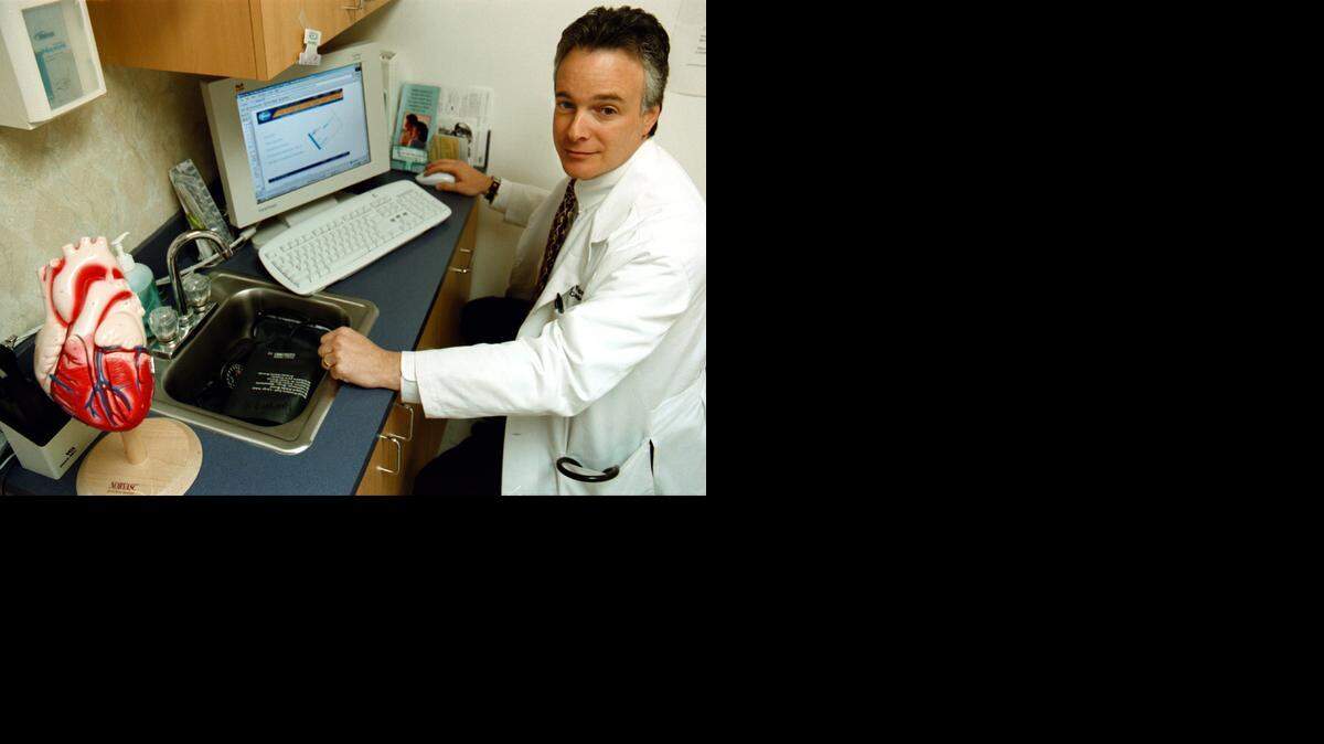
Si algunos síntomas le preocupan mucho, contacte a un médico y vaya a su consulta. 
