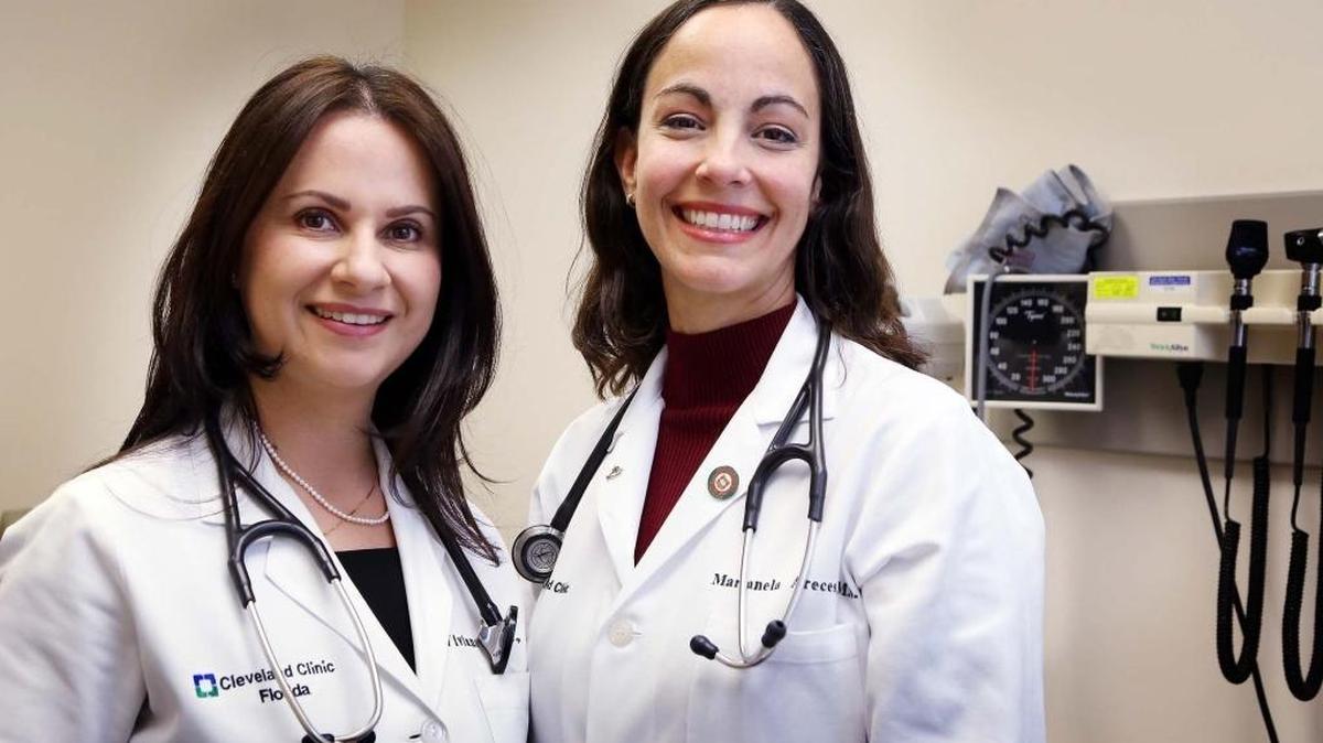 Las doctoras Viviana Navas y Marianela Areces, cardiólogas especializadas en enfermedad cardiovascular de la mujer. (Archivo)