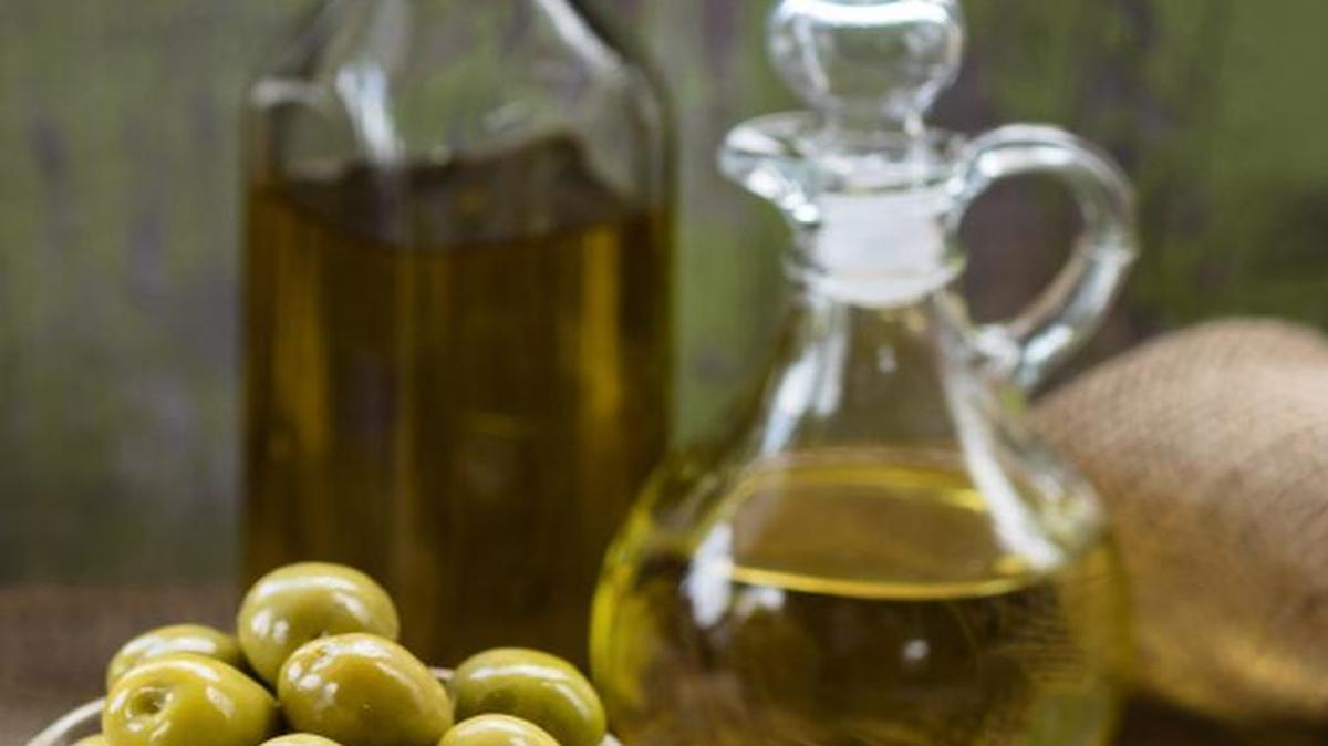 
Un nuevo estudio determinó que el aceite de oliva virgen reduce el riesgo de cáncer de mama. 
