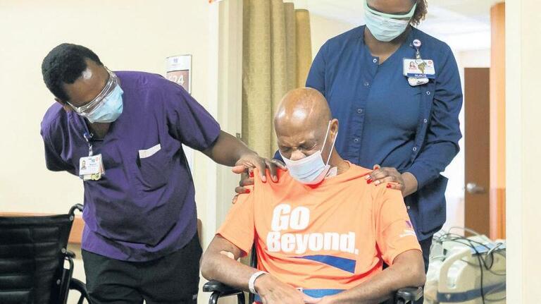 Ayudan a los pacientes de COVID a recuperar sus habilidades