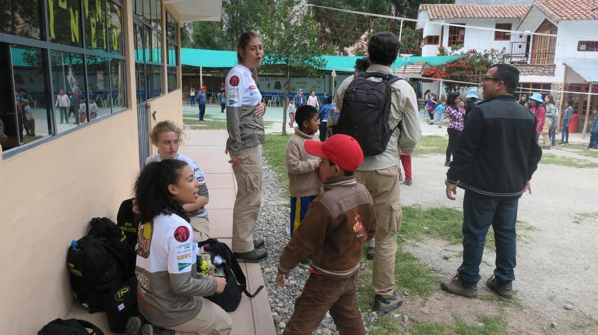 Fotografía los chicos de la "Aventura StopBullying" el miércoles 23 de marzo de 2017, en el colegio intercultural Sol y Luna en la provincia de Urubamba (departamento de Cuzco, Perú).