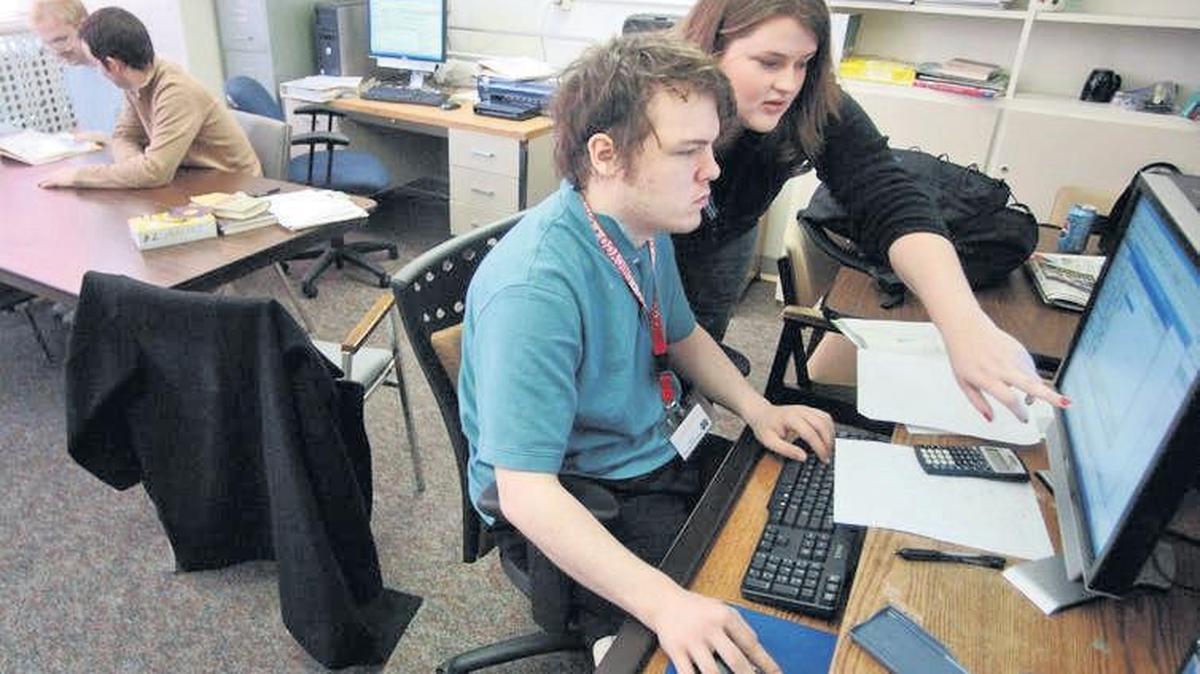 Los estudiantes con trastornos del espectro autista también asisten a la universidad con más frecuencia que hace una década. 
