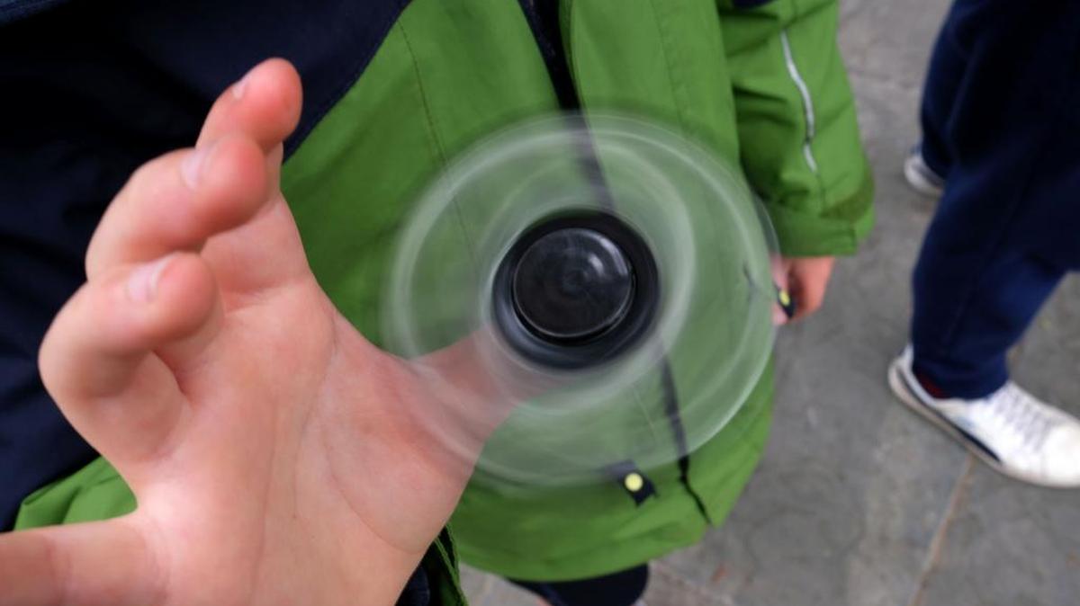 Vendidos por pocos dólares, los “fidget spinners” son el sorpresivo juguete estrella de la primavera boreal.