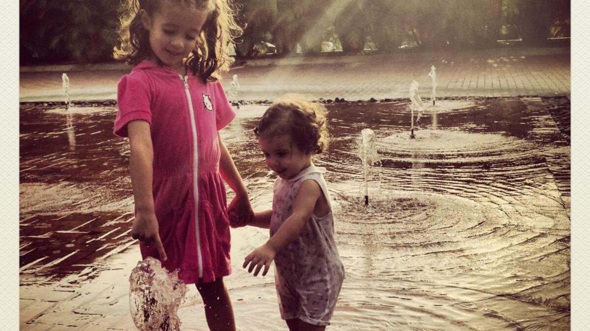 La llegada de un hermano durante el primer grado parece disminuir el riesgo de obesidad infantil.