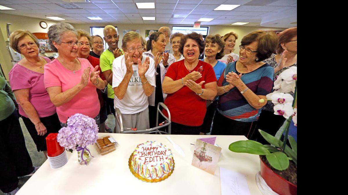 
Edith Meister celebra su cumpleaños número 90 junto a sus amistades y compañeros de ejercicios en el Baptist Medical Plaza de Westchester. Edith se está recuperando de una cirugía.


