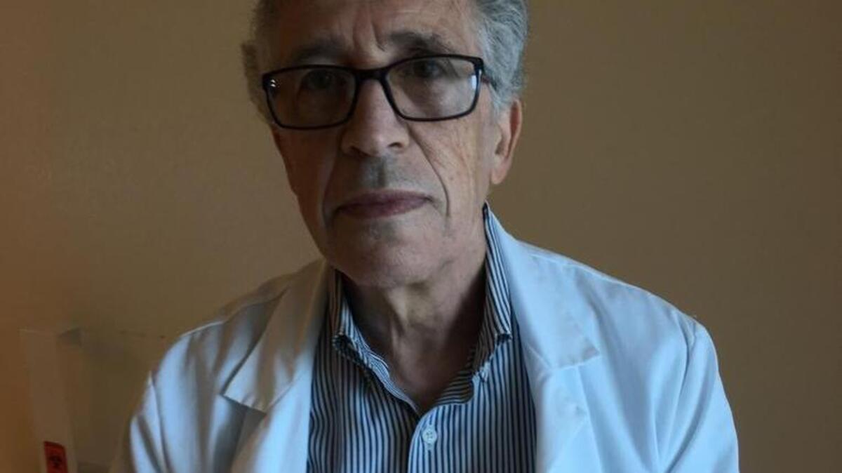 El Dr. Marcel Deray, neurólogo pediátrico y director del centro de problemas del sueño en Nicklaus Children’s Hospital.